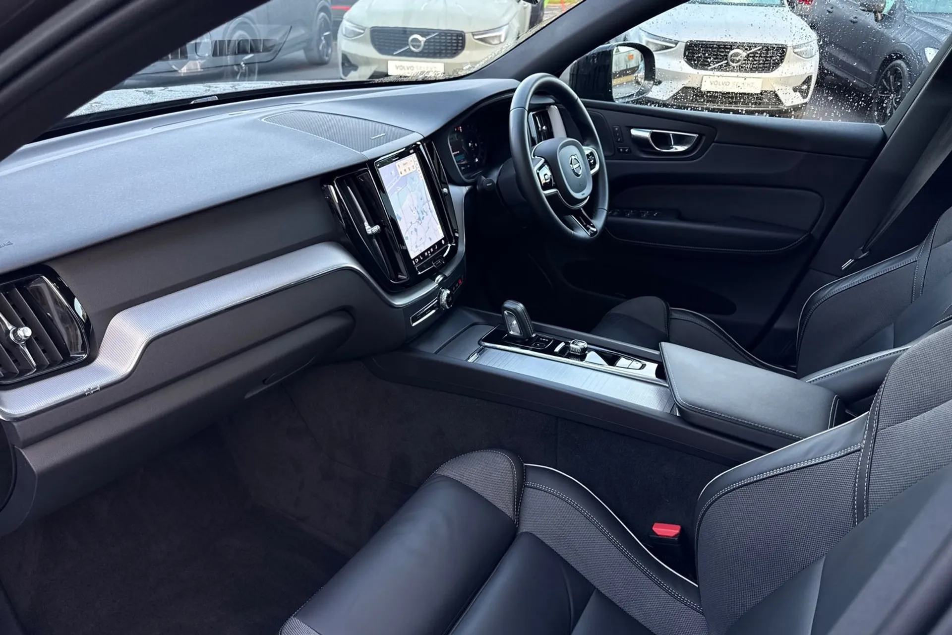 Volvo XC60 thumbnail image number 27