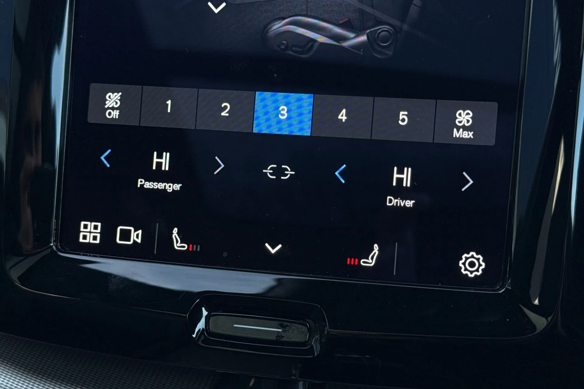 Volvo XC60 thumbnail image number 40