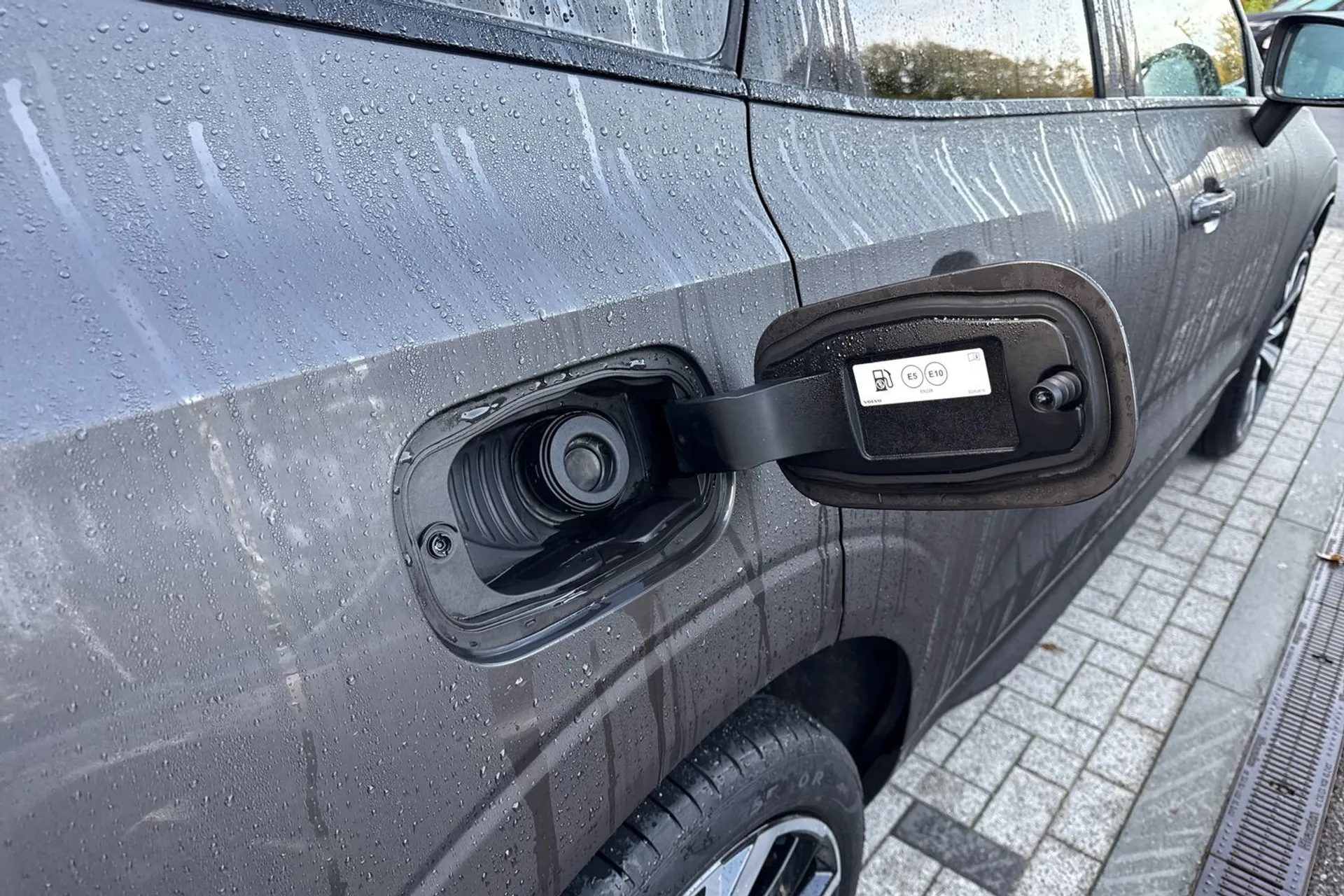 Volvo XC60 thumbnail image number 19