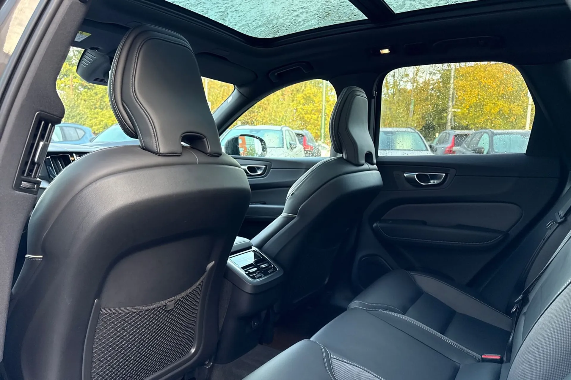 Volvo XC60 thumbnail image number 31