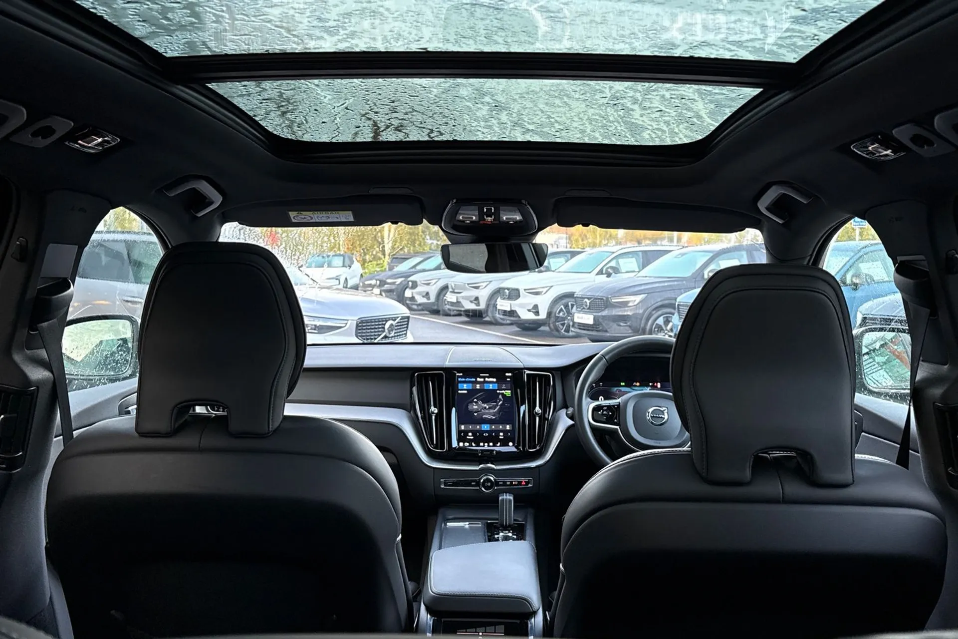 Volvo XC60 thumbnail image number 22