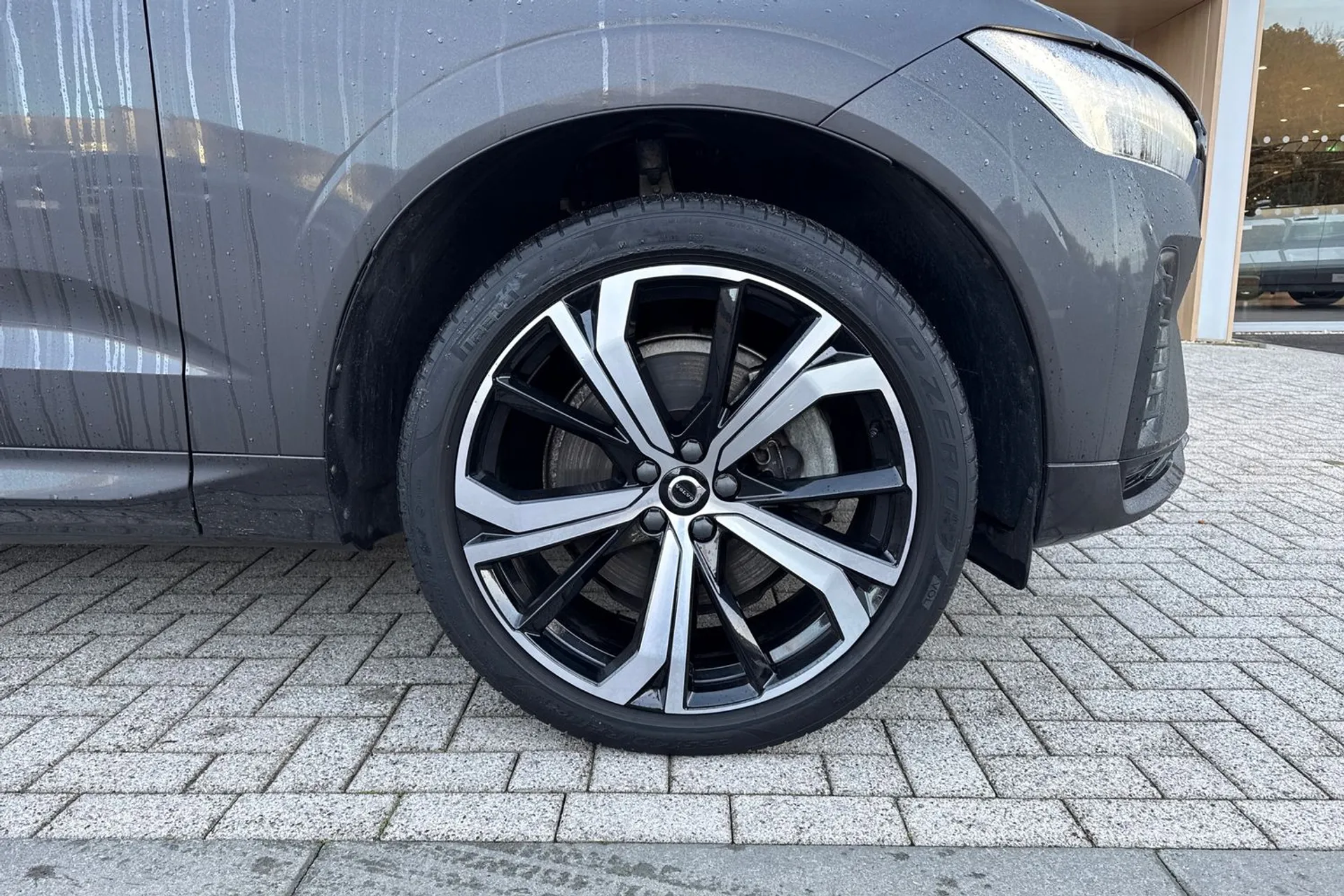 Volvo XC60 thumbnail image number 14