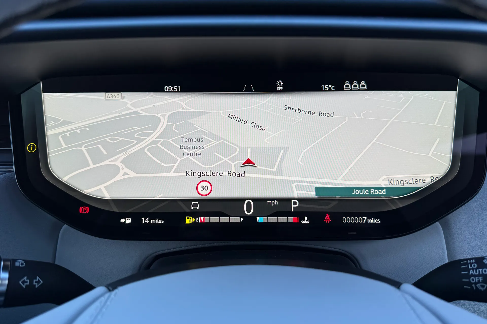 LAND ROVER RANGE ROVER SPORT thumbnail image number 16