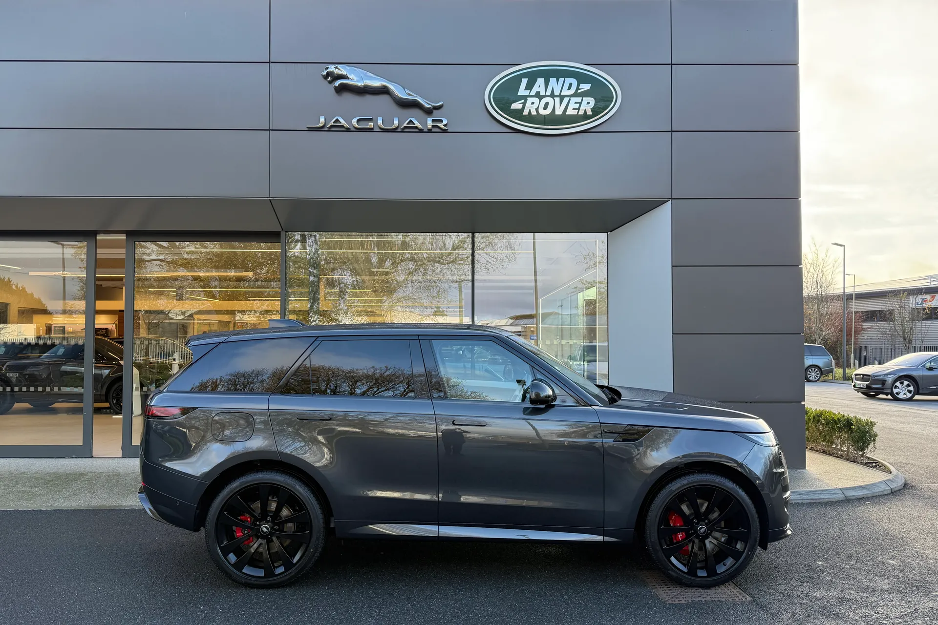 LAND ROVER RANGE ROVER SPORT thumbnail image number 5