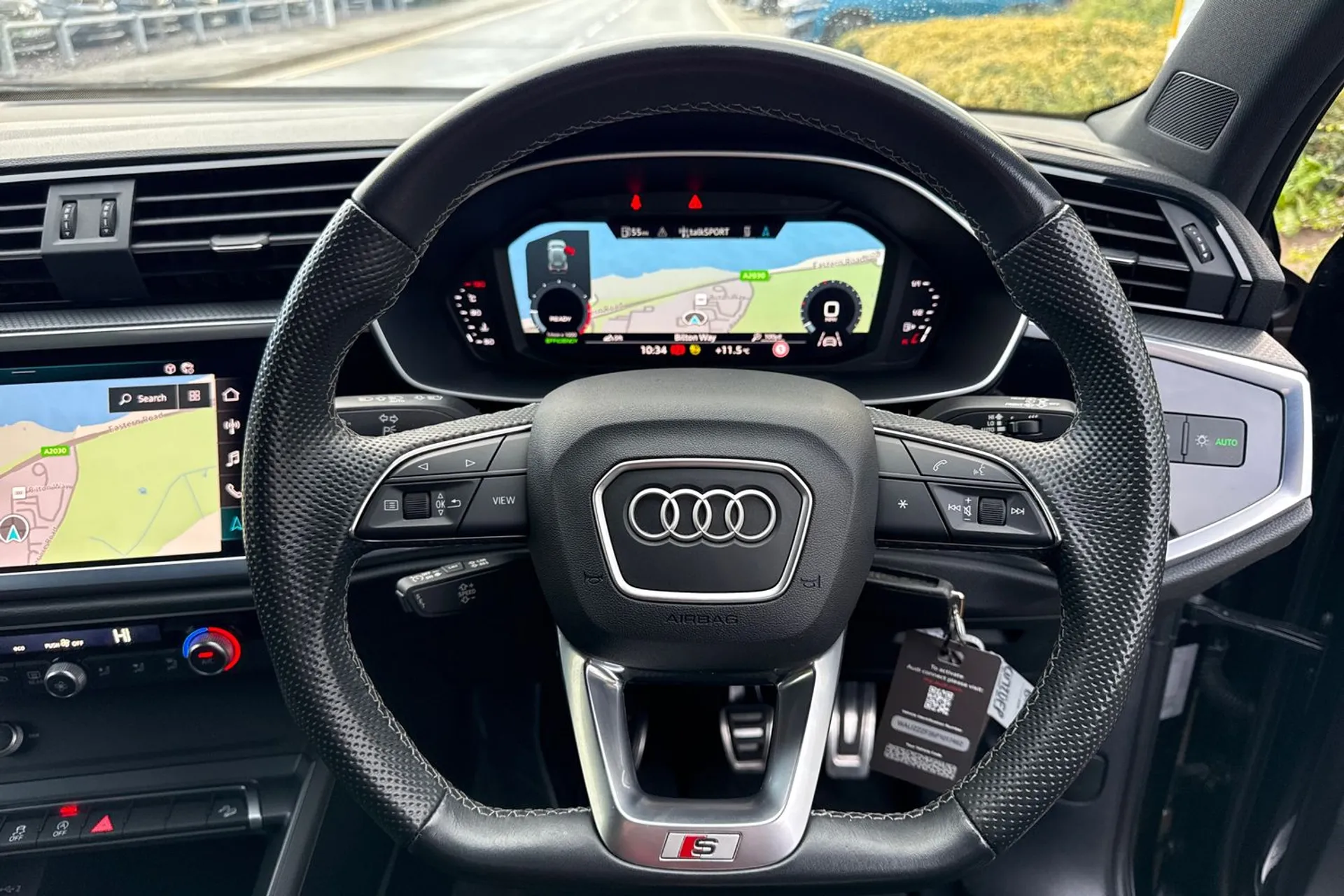 Audi Q3 thumbnail image number 33