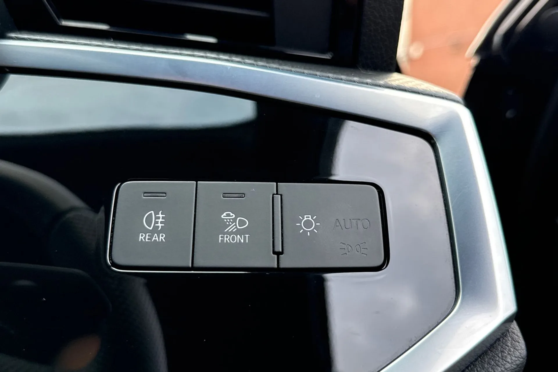 Audi Q3 thumbnail image number 32