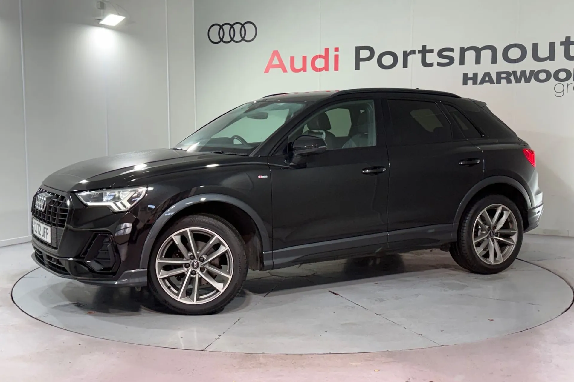 Audi Q3 thumbnail image number 6
