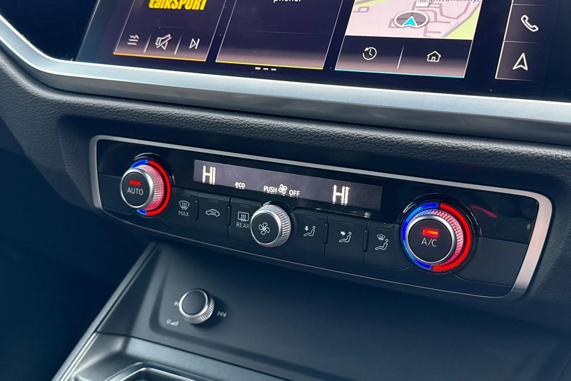 Audi Q3 thumbnail image number 24