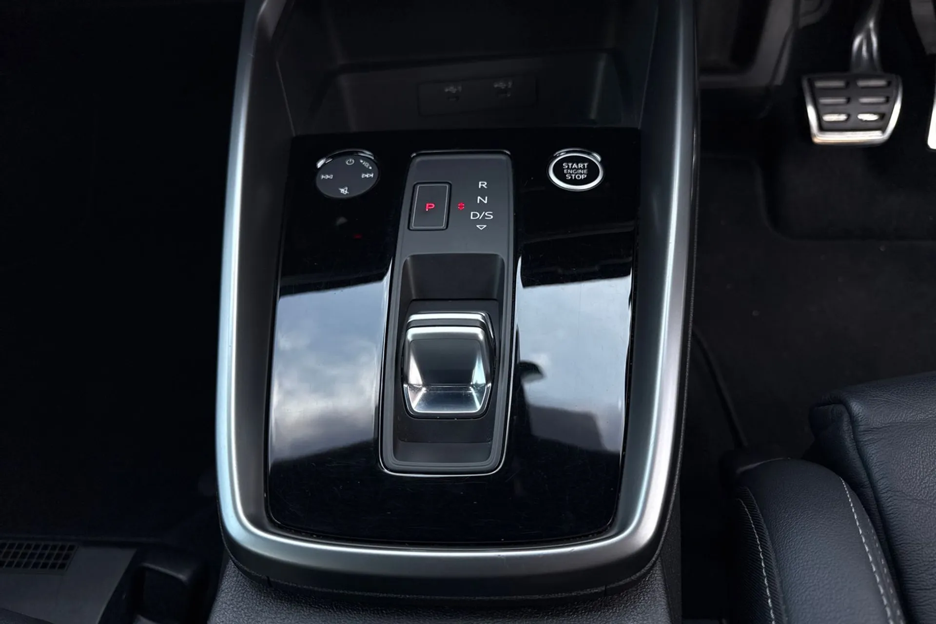 Audi A3 thumbnail image number 42