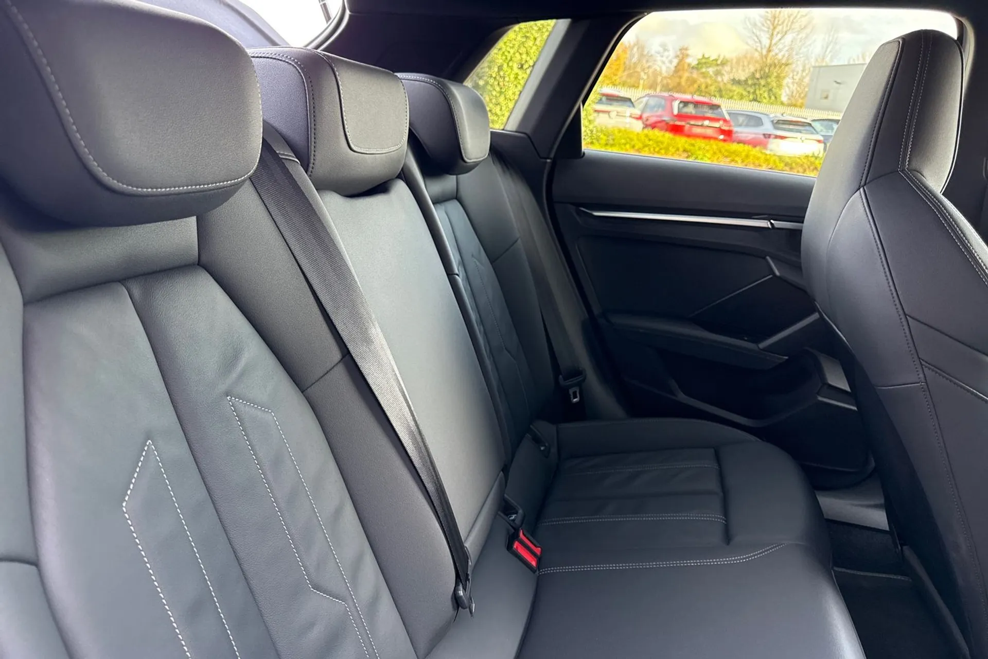 Audi A3 thumbnail image number 28