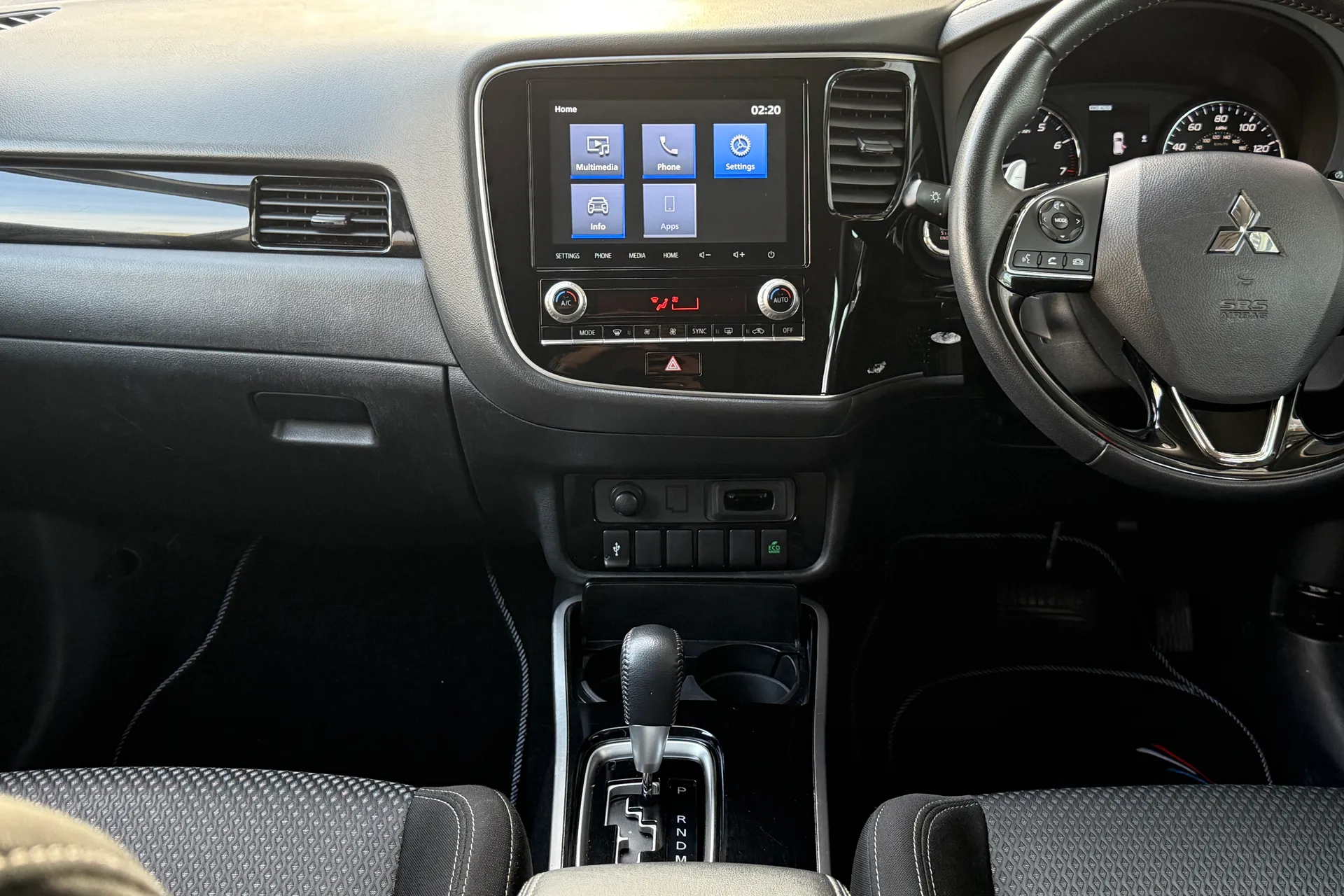 MITSUBISHI OUTLANDER thumbnail image number 39