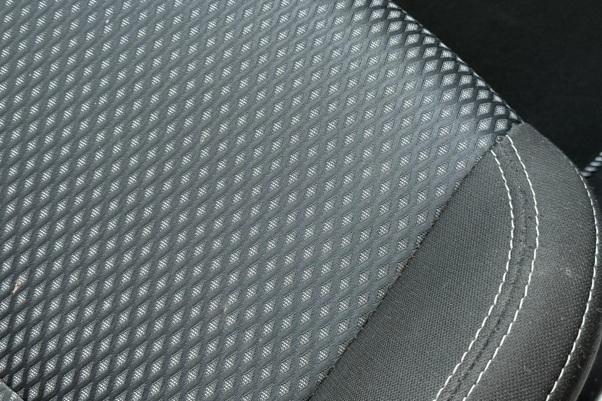 MITSUBISHI OUTLANDER thumbnail image number 24