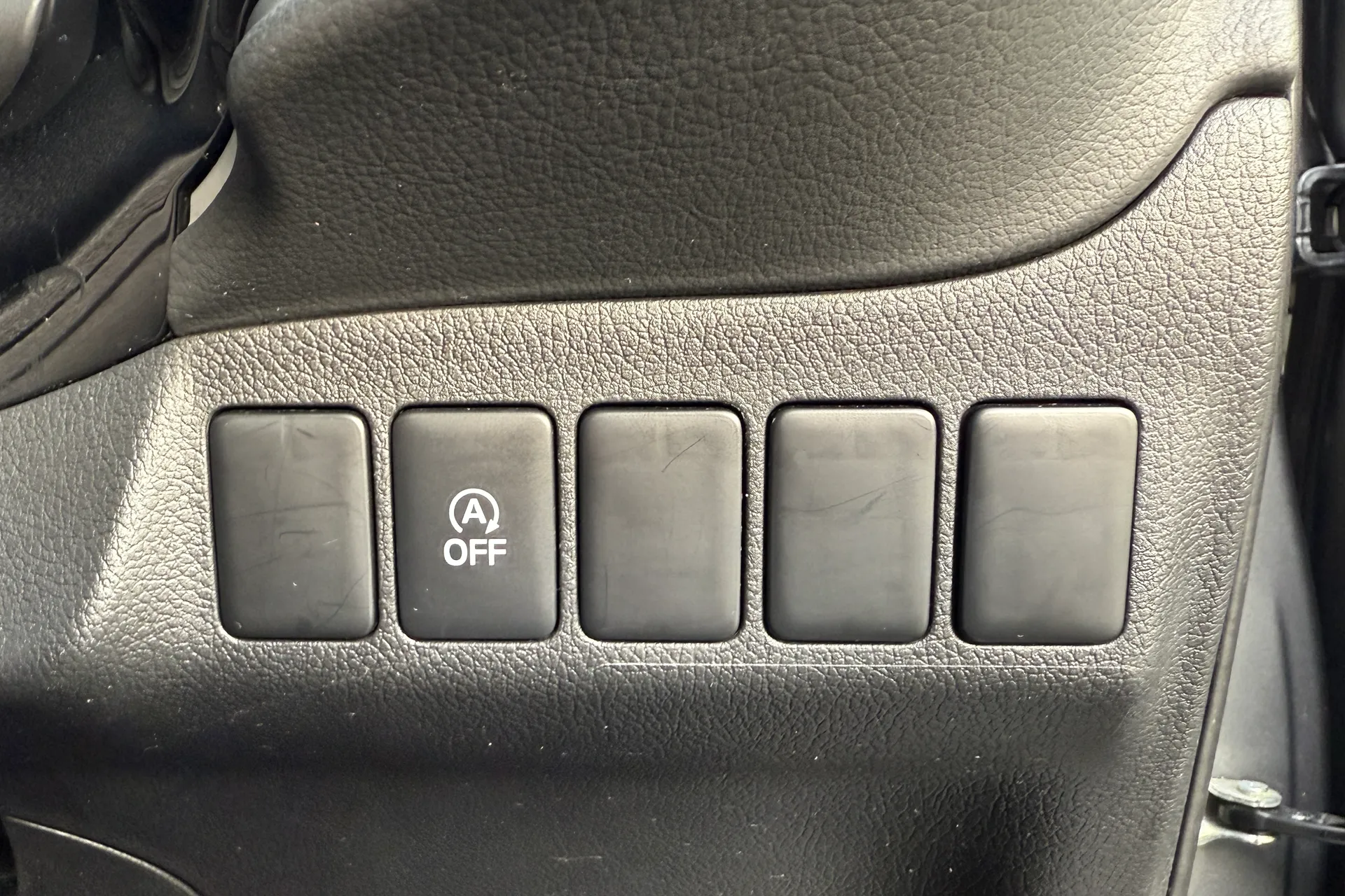 MITSUBISHI OUTLANDER thumbnail image number 65