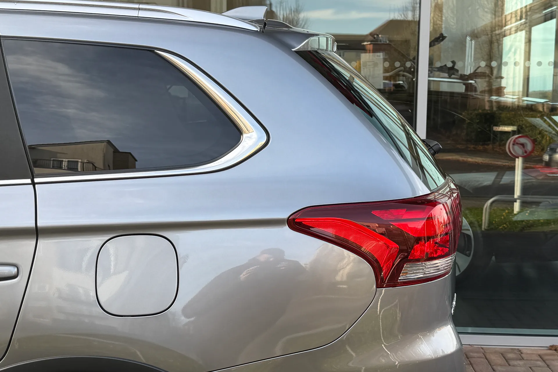 MITSUBISHI OUTLANDER thumbnail image number 50