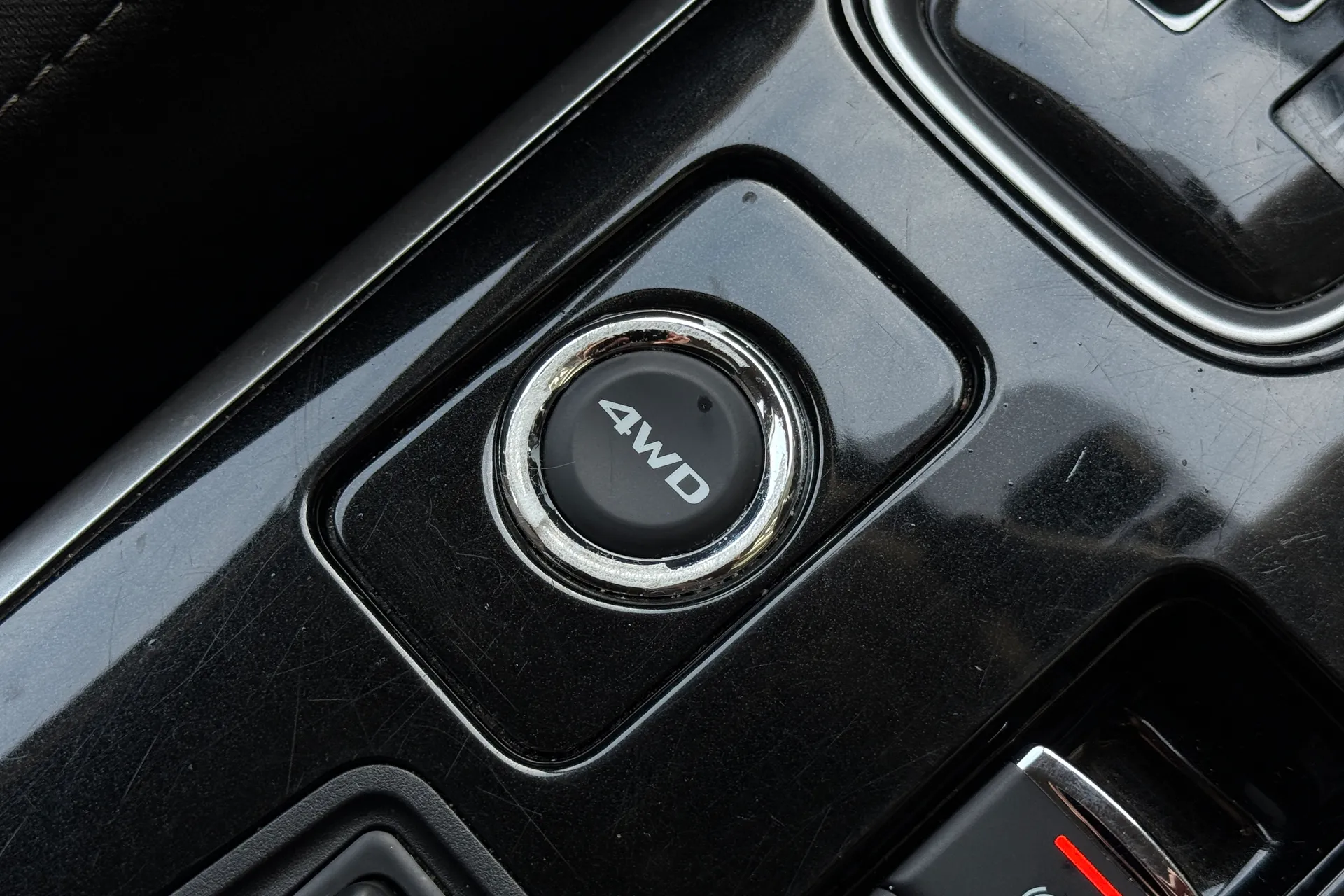 MITSUBISHI OUTLANDER thumbnail image number 22