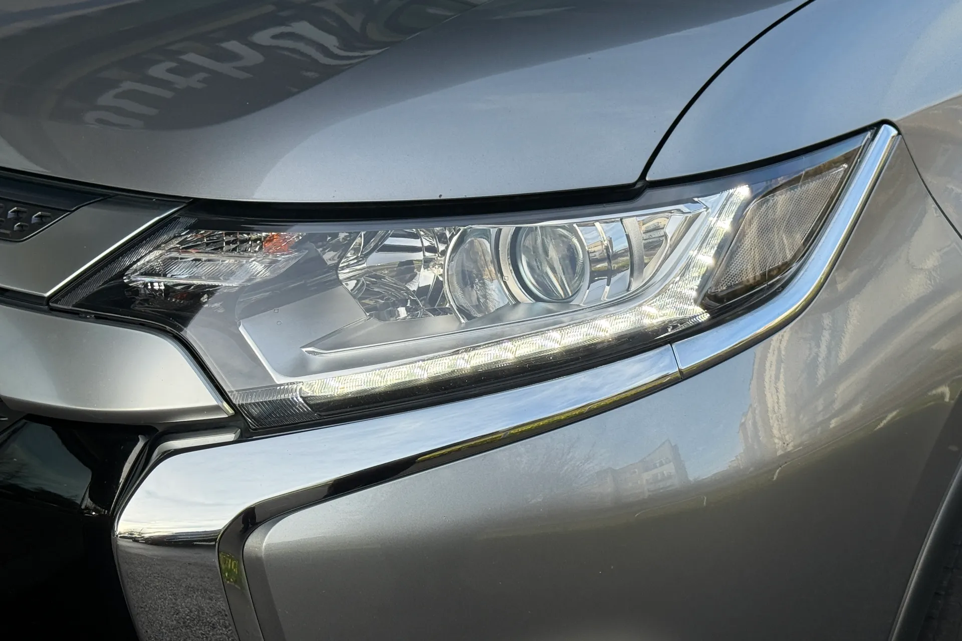 MITSUBISHI OUTLANDER thumbnail image number 56