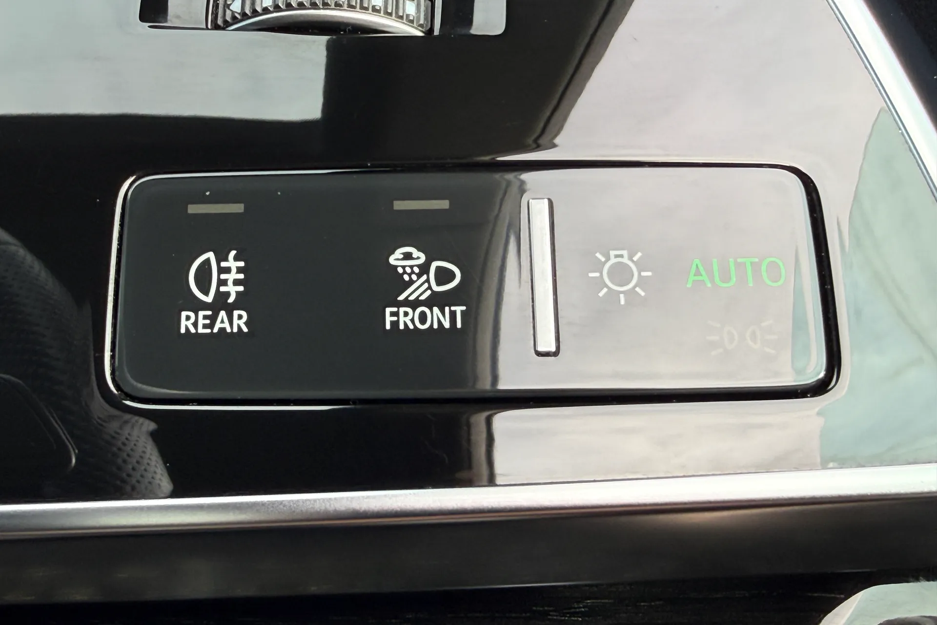 Audi Q8 thumbnail image number 26