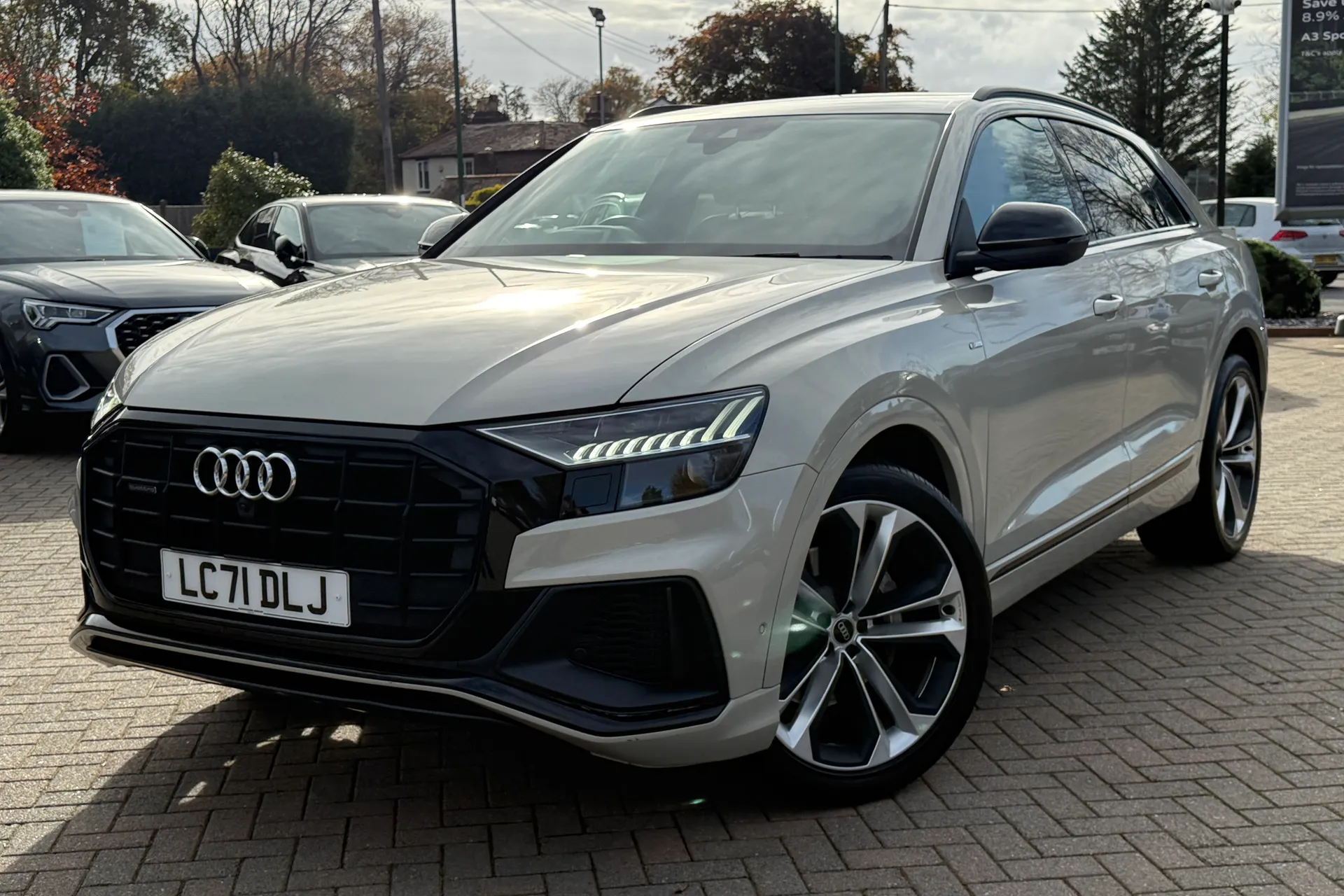 Audi Q8 thumbnail image number 29