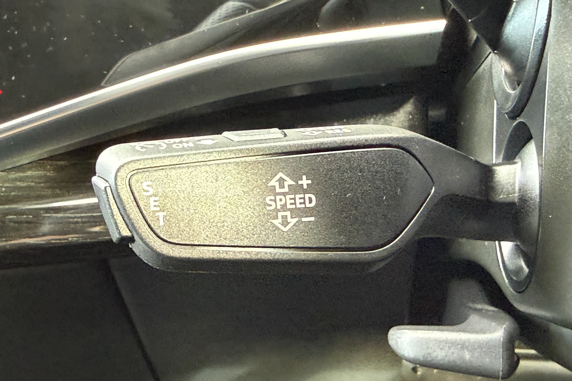 Audi Q8 thumbnail image number 20