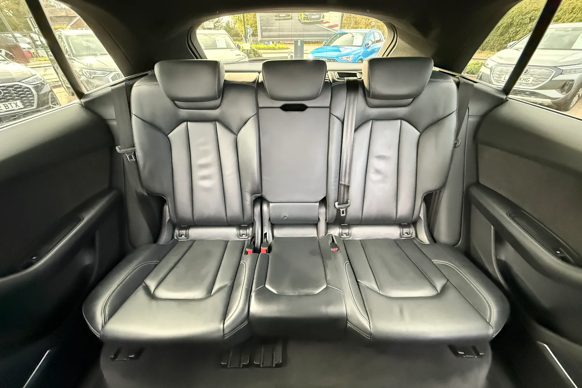 Audi Q8 thumbnail image number 40