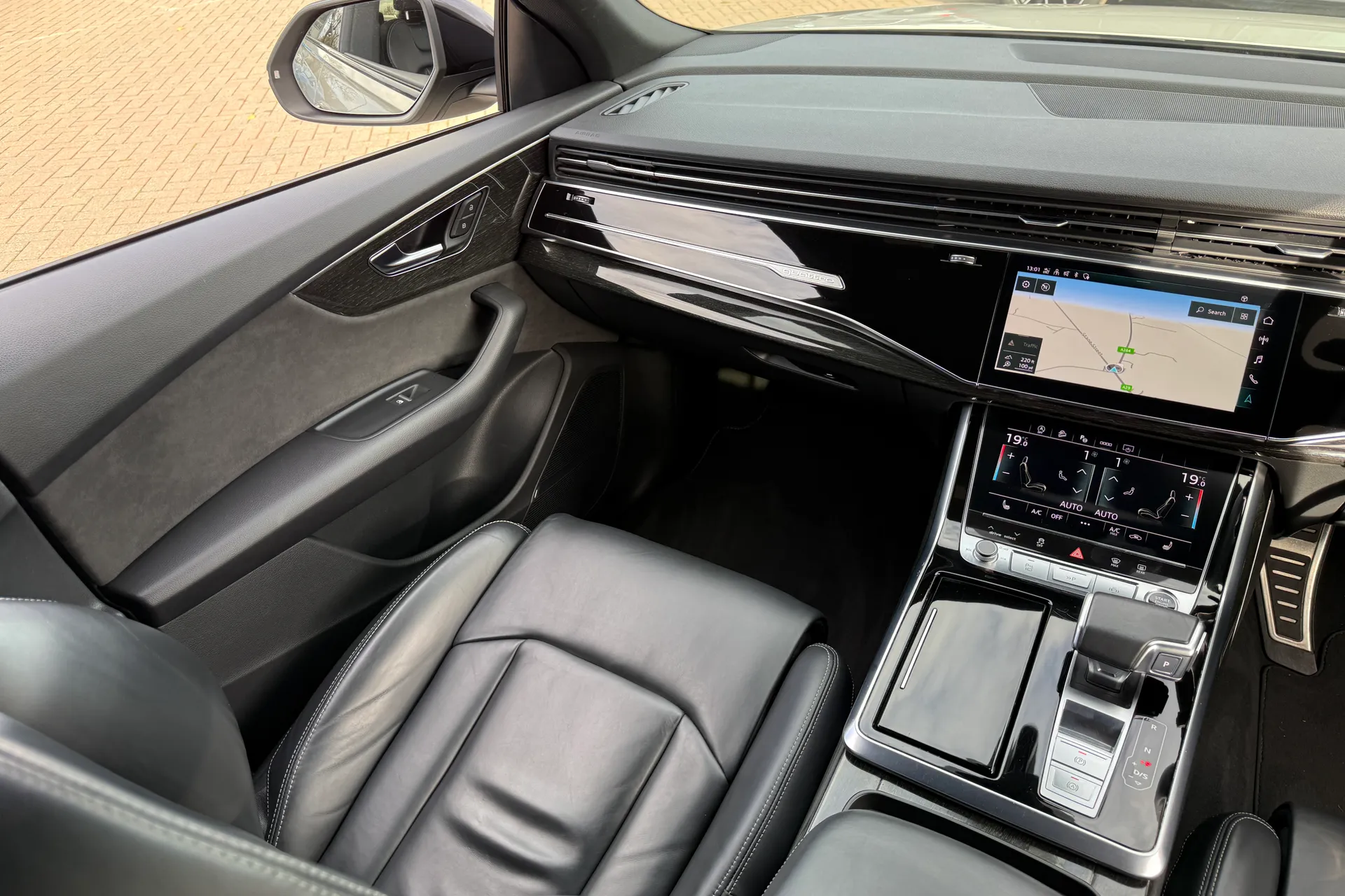 Audi Q8 thumbnail image number 41