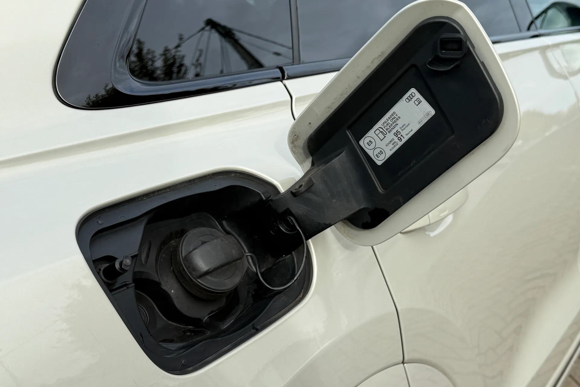 Audi Q8 thumbnail image number 56