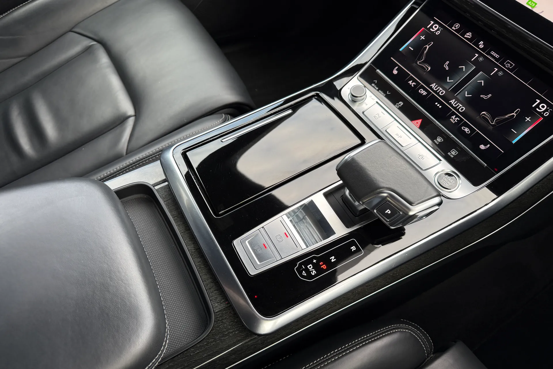 Audi Q8 thumbnail image number 42