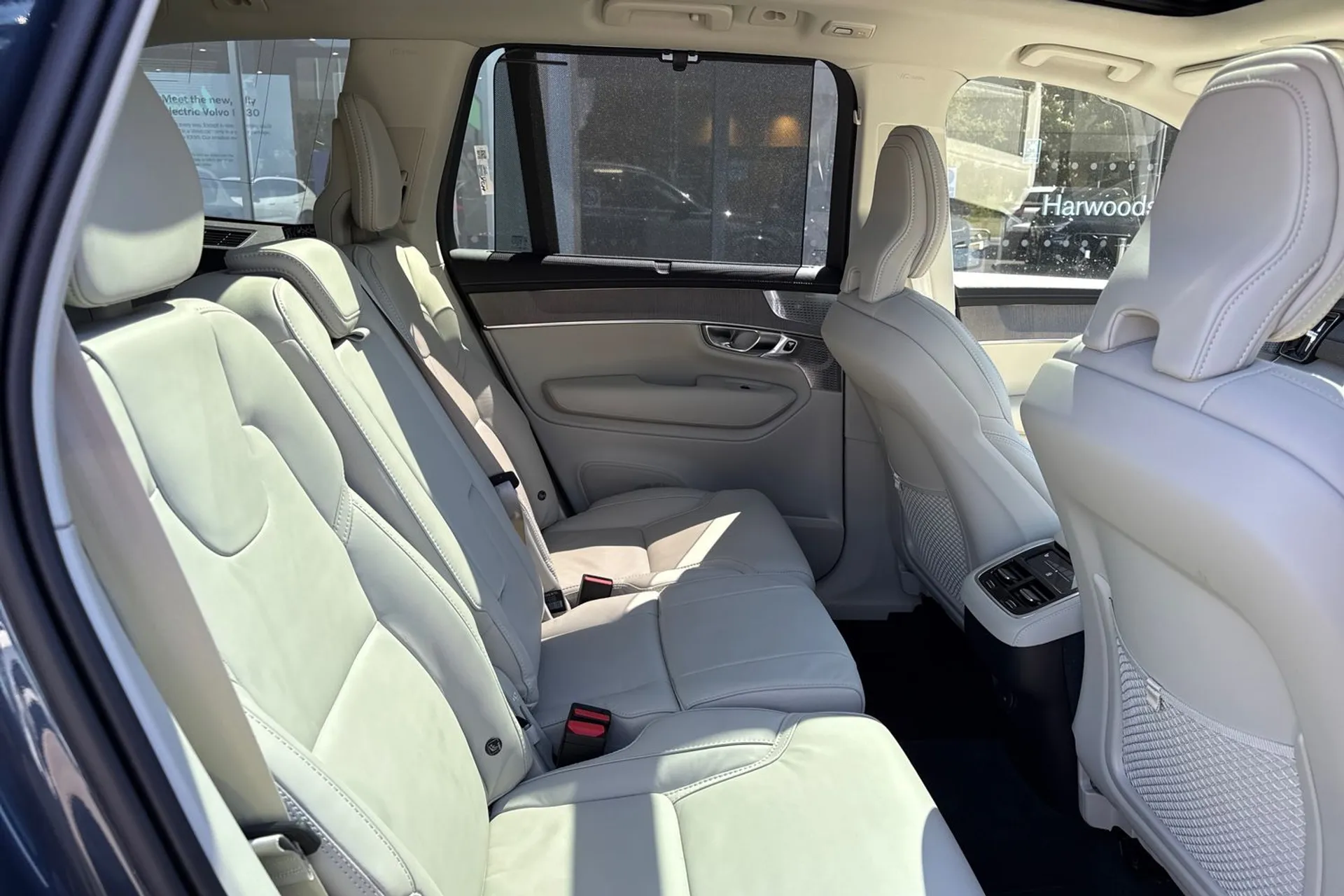 Volvo XC90 thumbnail image number 25