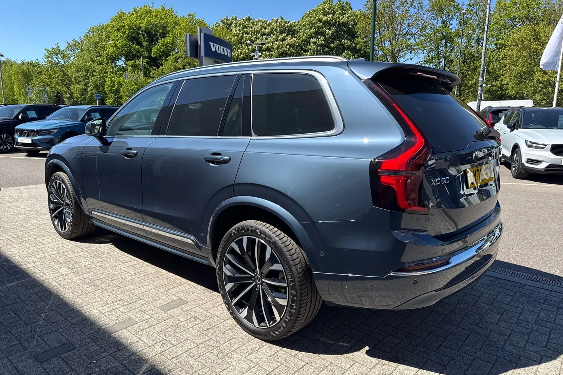 Volvo XC90 thumbnail image number 12