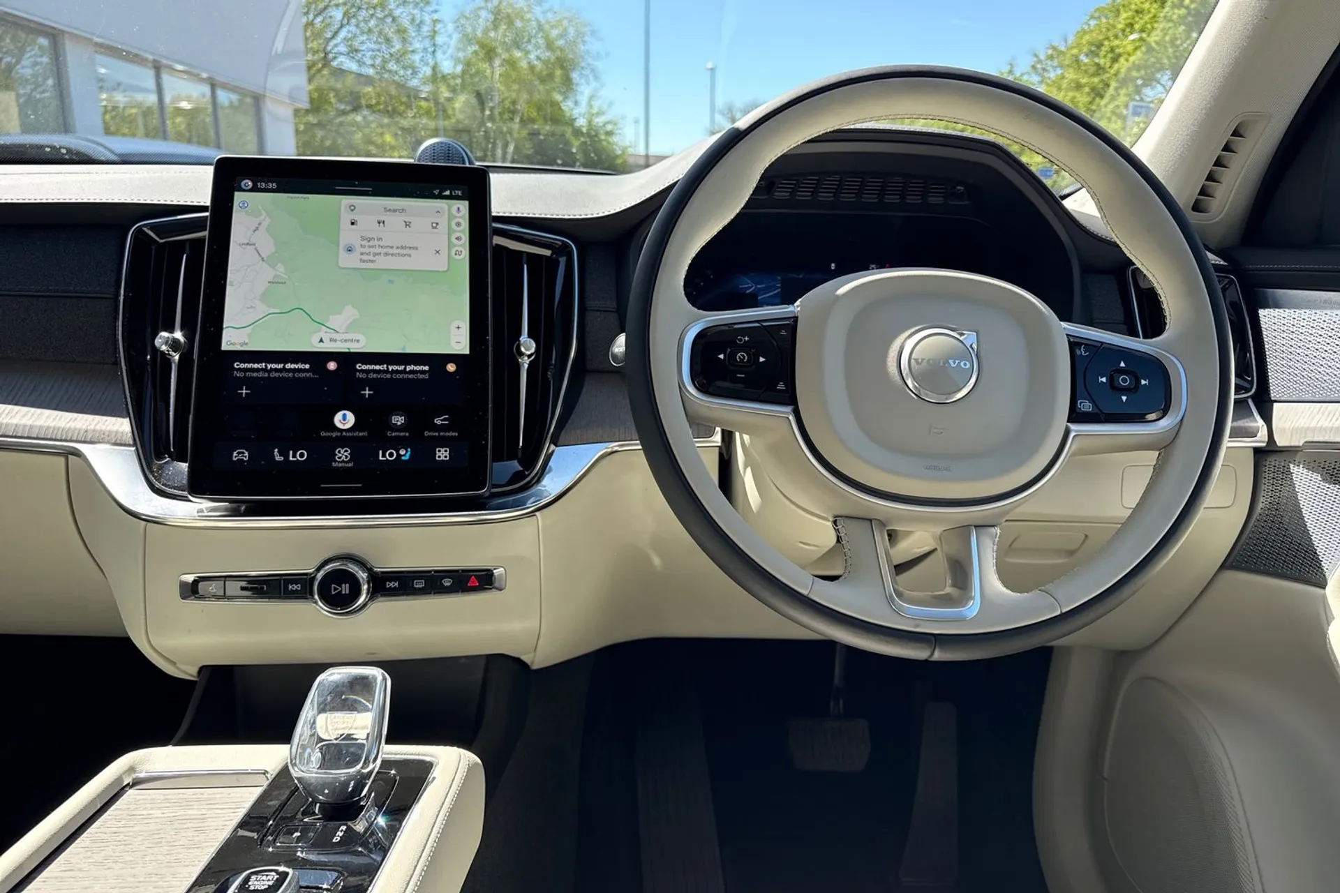 Volvo XC90 thumbnail image number 36