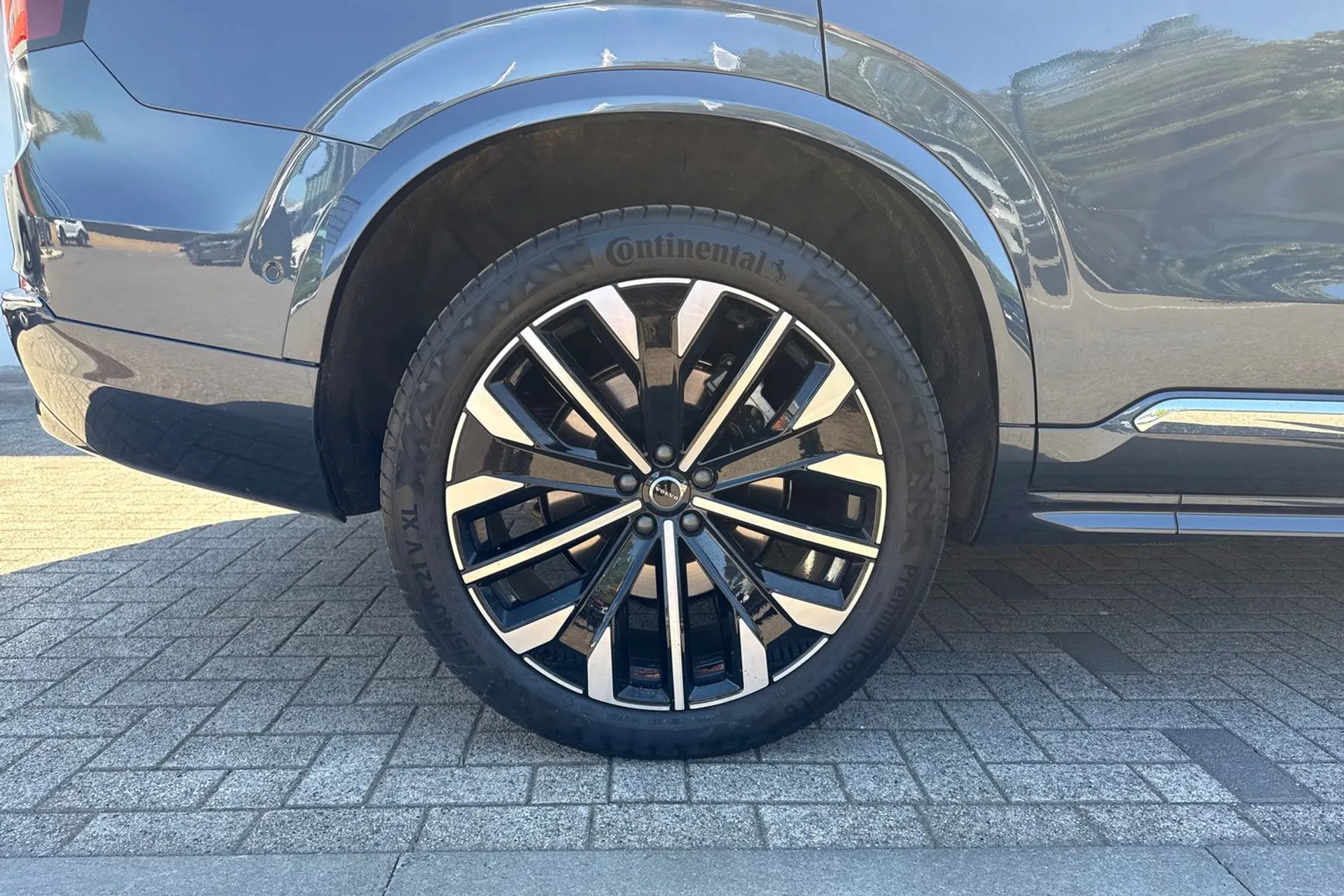 Volvo XC90 thumbnail image number 16