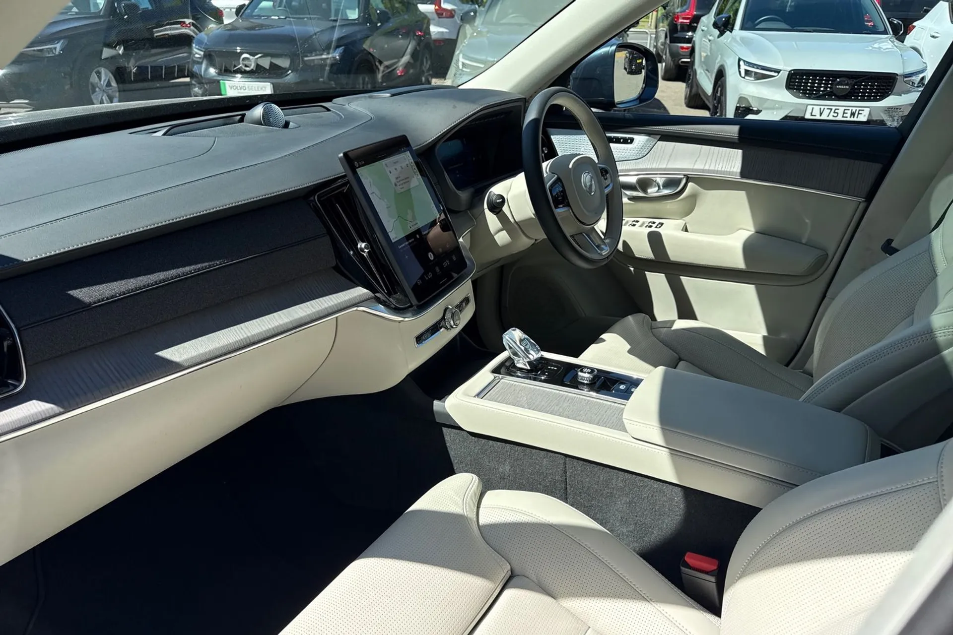 Volvo XC90 thumbnail image number 29