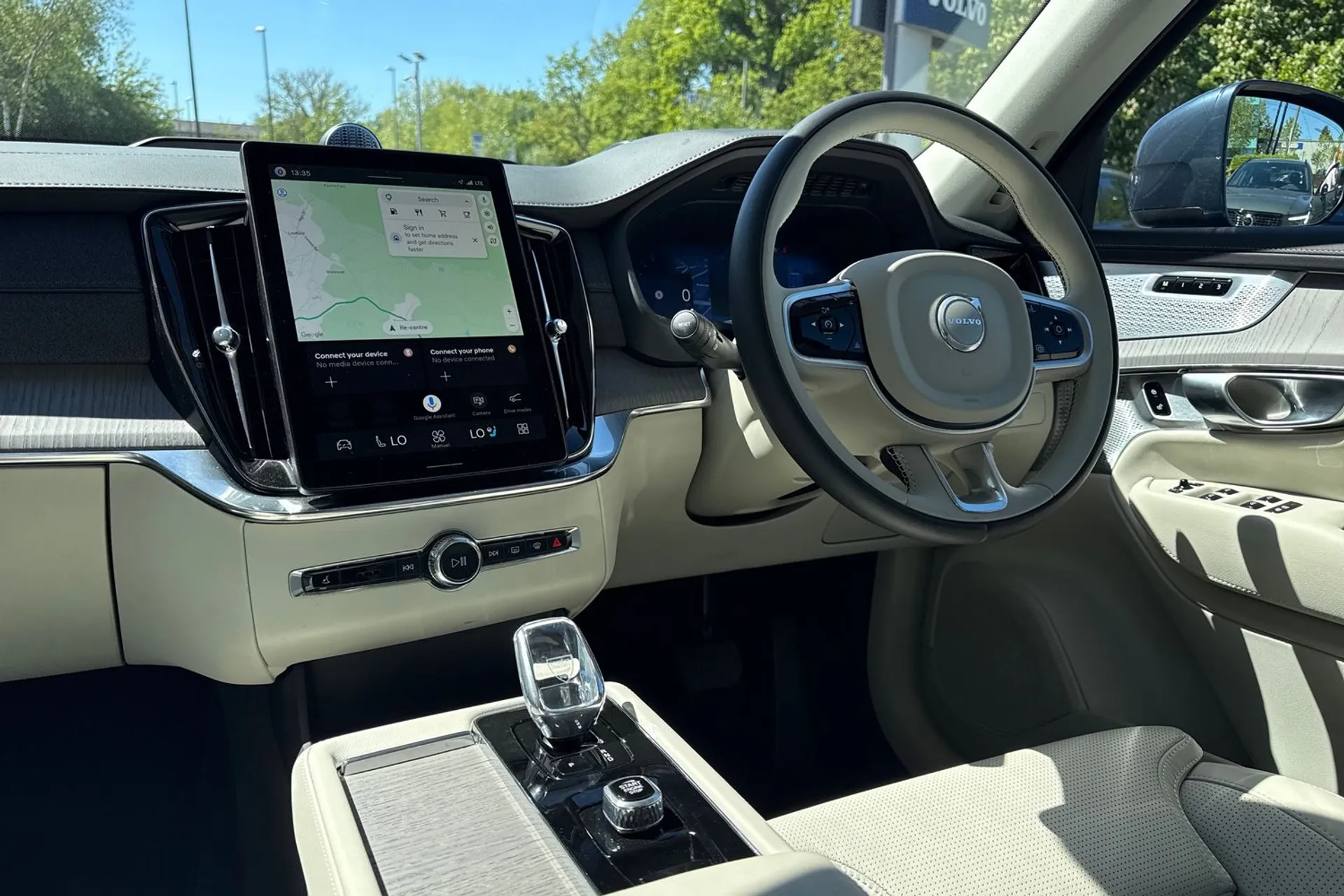 Volvo XC90 thumbnail image number 37