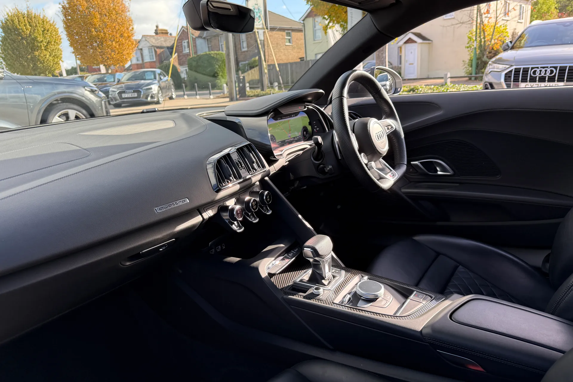 Audi R8 thumbnail image number 28