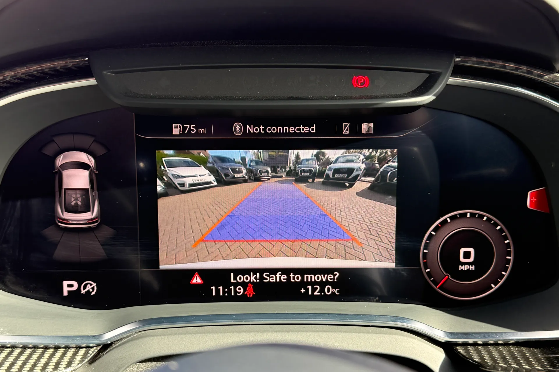 Audi R8 thumbnail image number 4