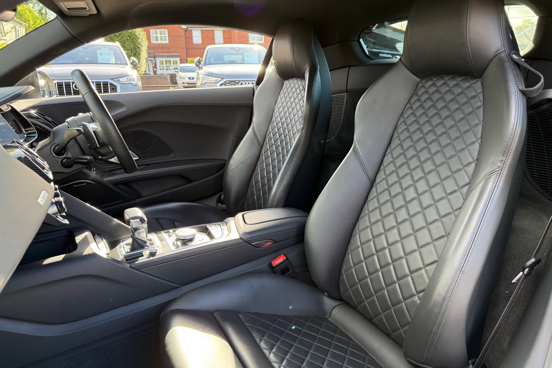 Audi R8 thumbnail image number 29