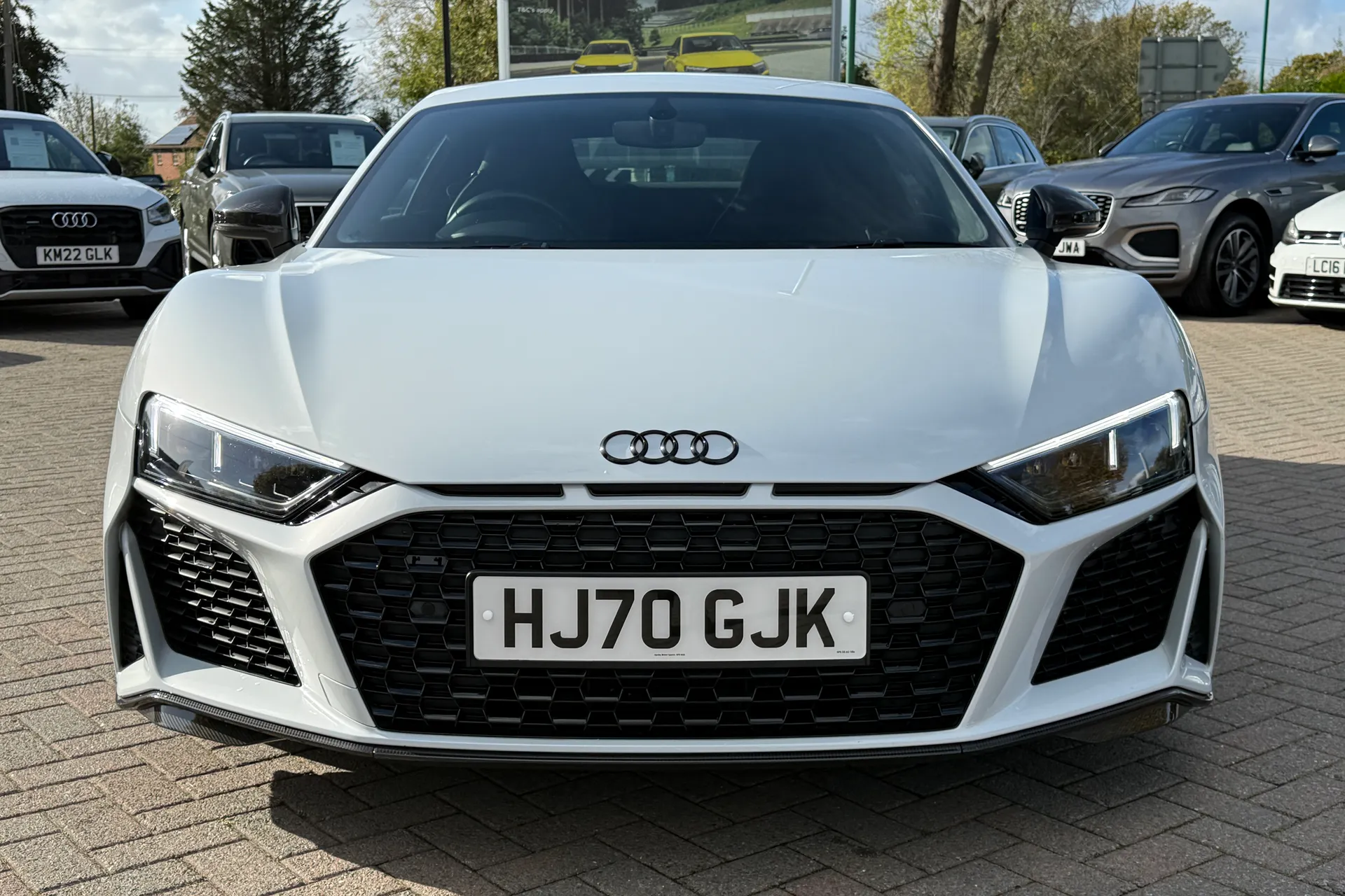 Audi R8 thumbnail image number 24