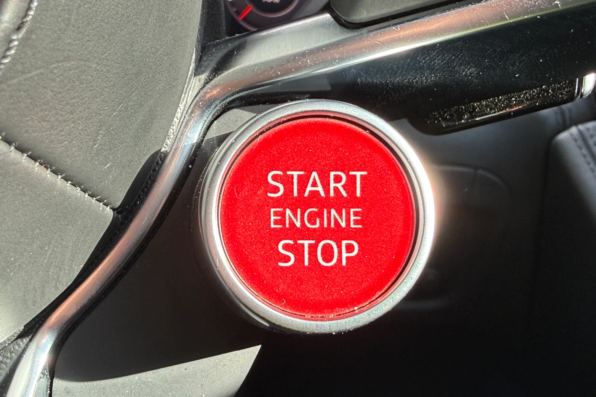 Audi R8 thumbnail image number 19