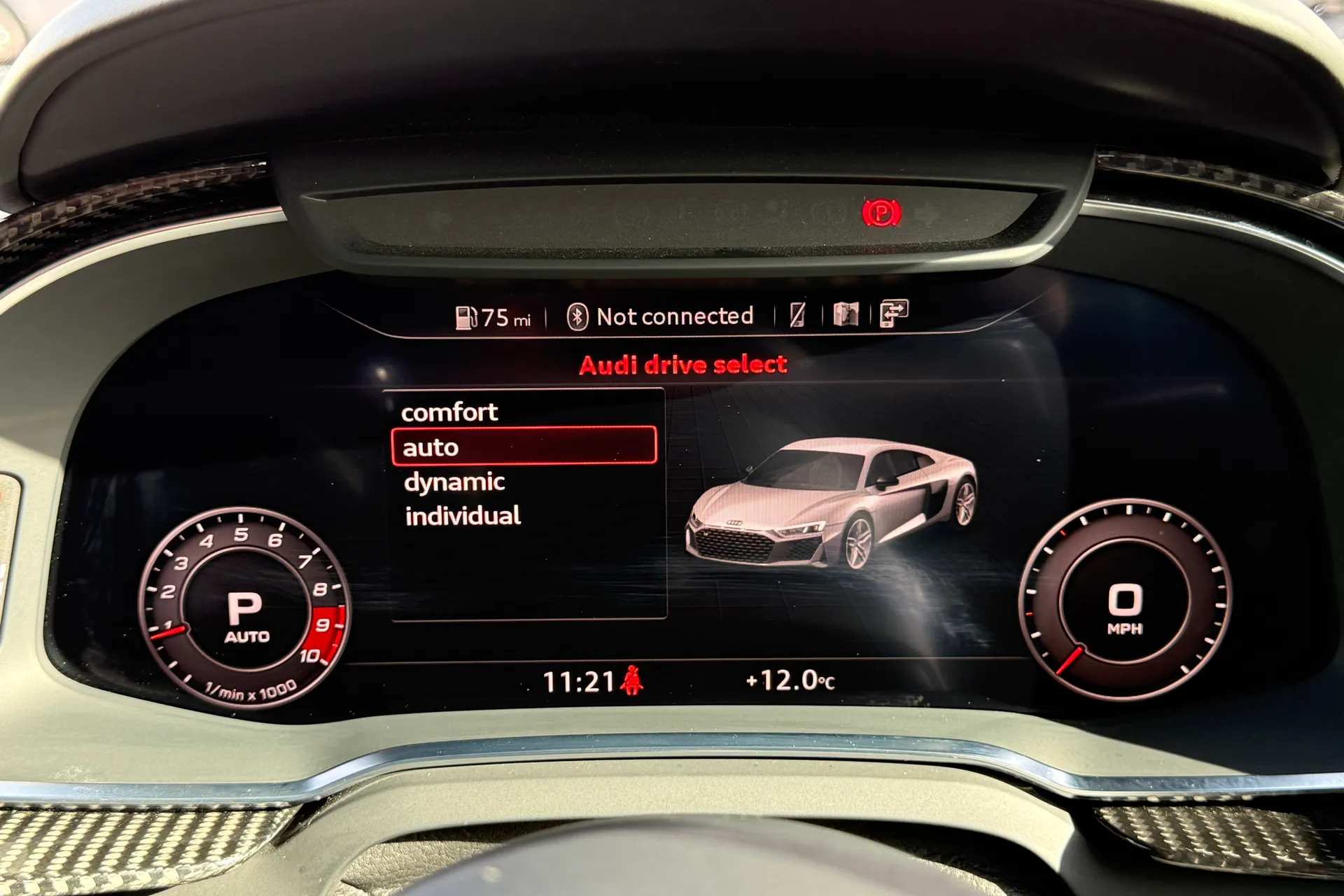 Audi R8 thumbnail image number 10