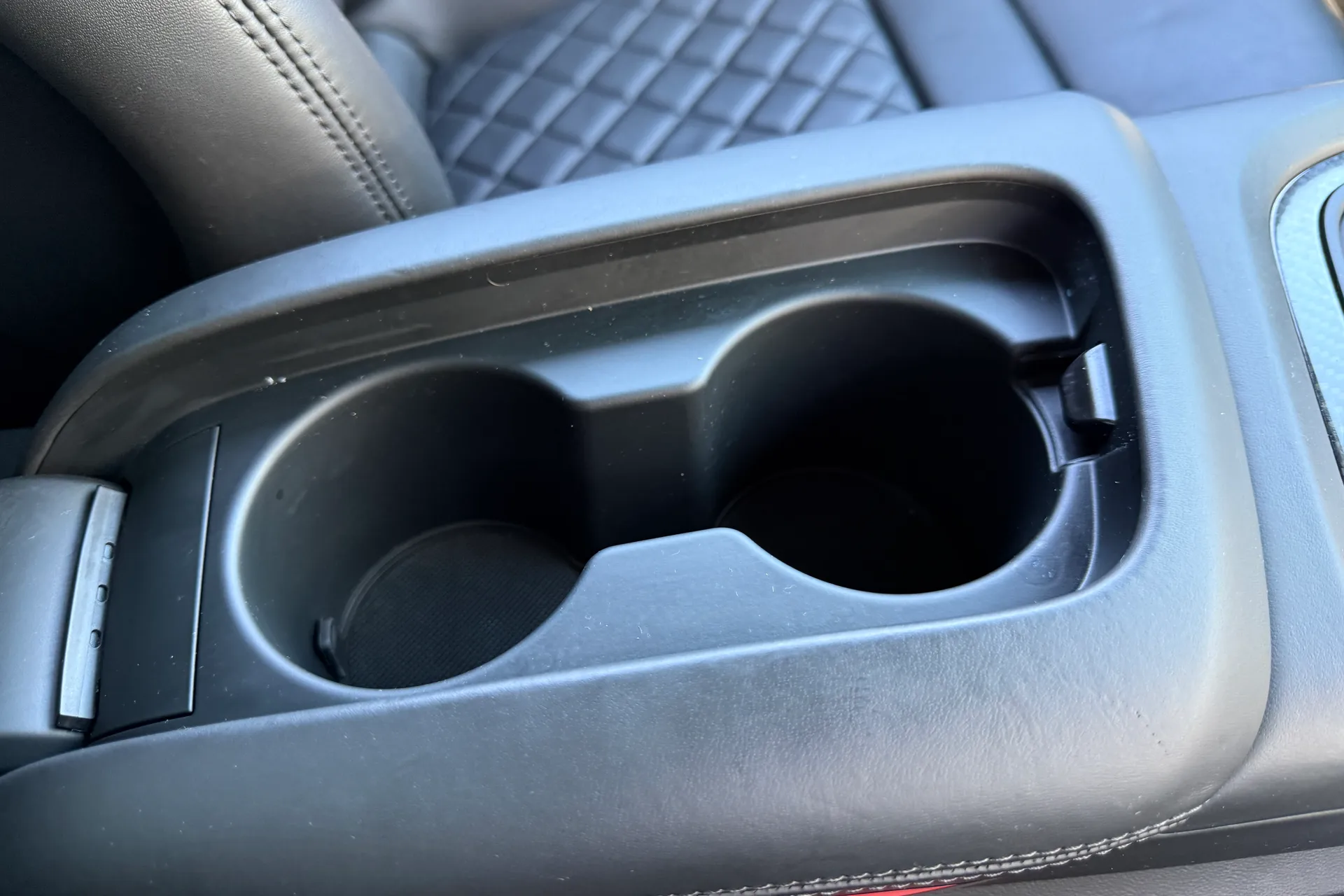 Audi R8 thumbnail image number 37