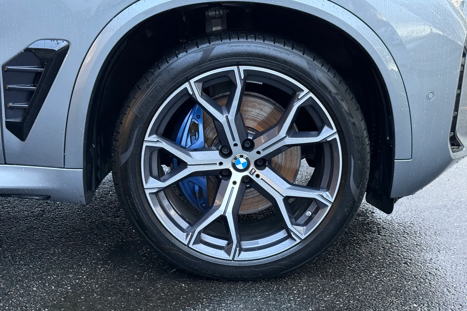 BMW X5 thumbnail image number 23