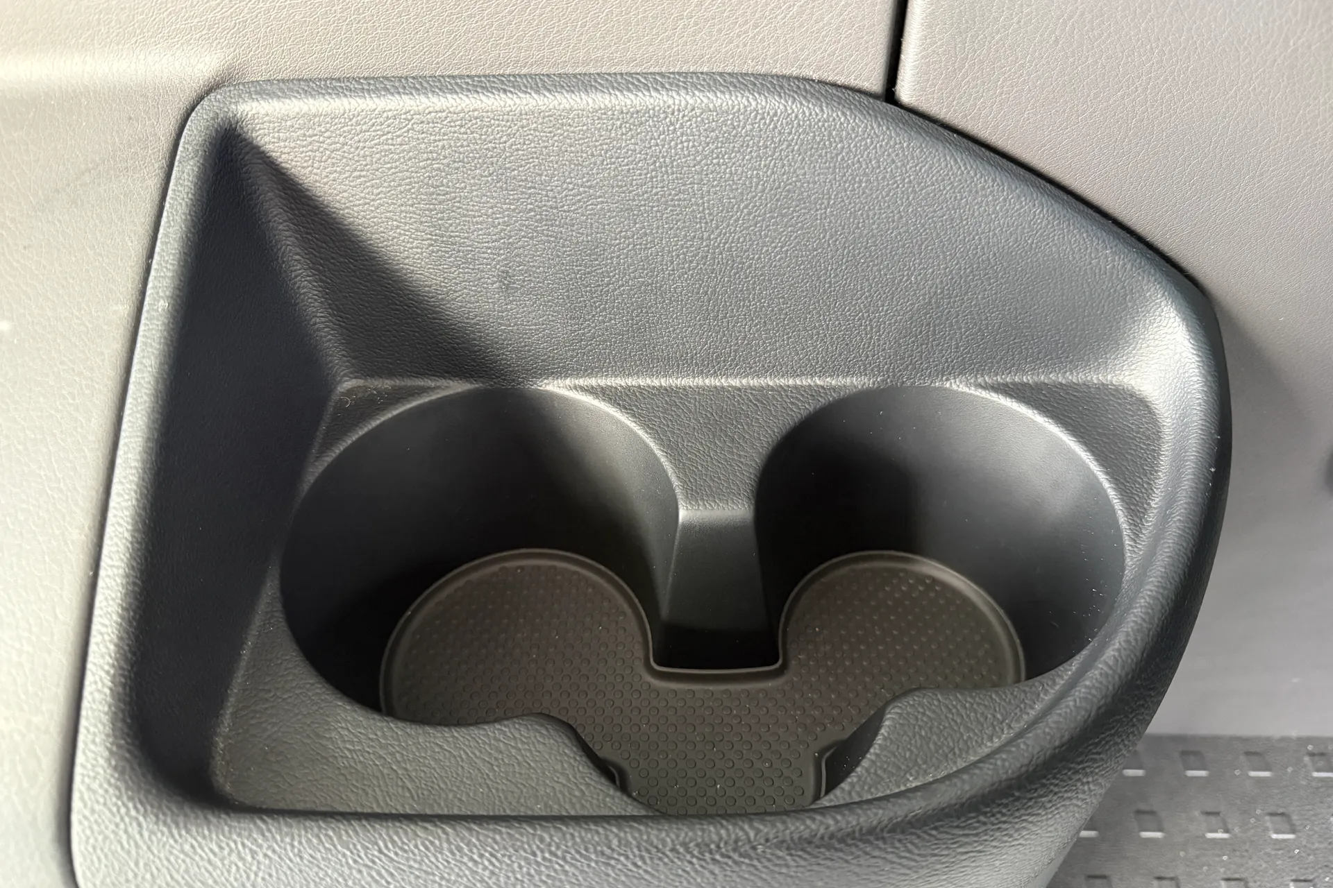 VOLKSWAGEN CALIFORNIA thumbnail image number 56