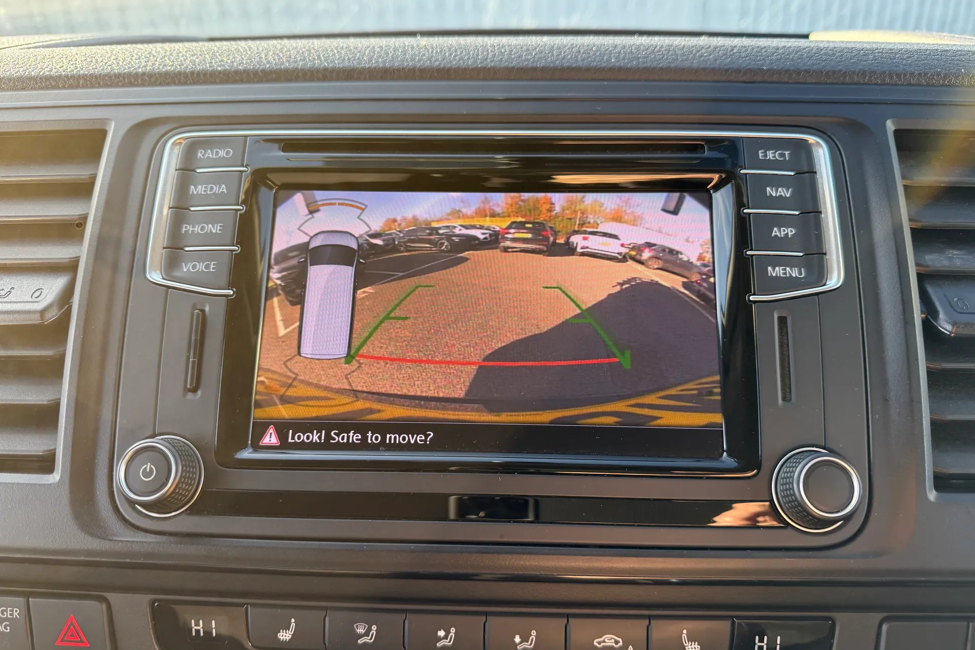 VOLKSWAGEN CALIFORNIA thumbnail image number 4