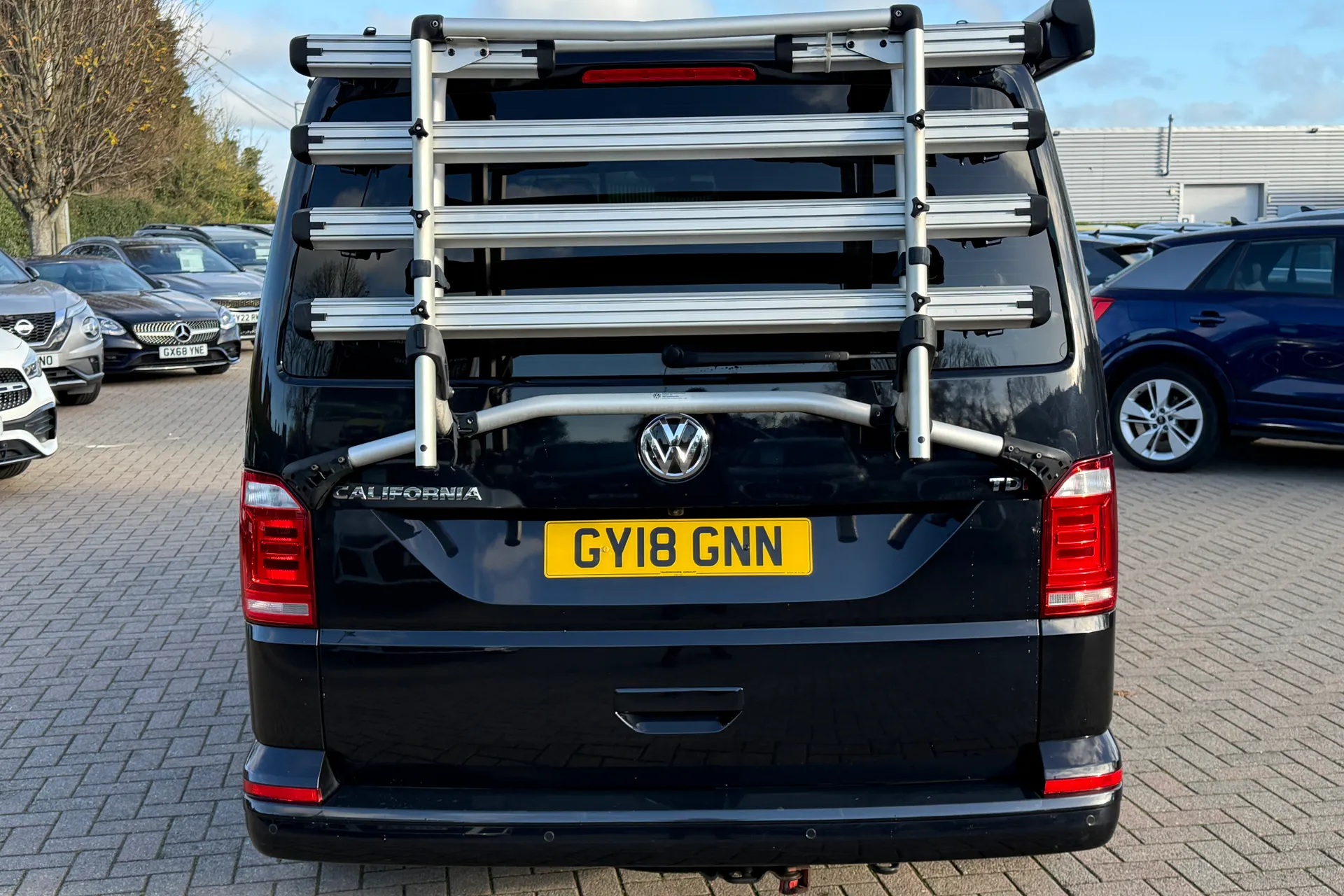 VOLKSWAGEN CALIFORNIA thumbnail image number 31