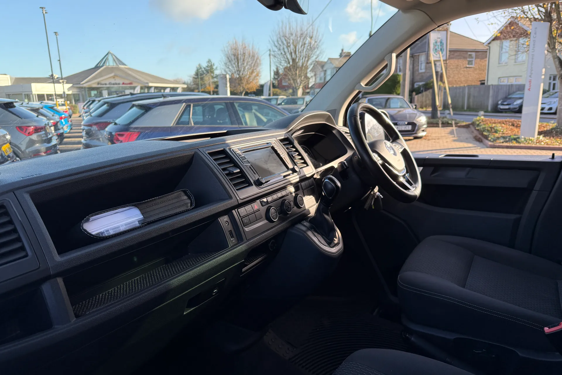 VOLKSWAGEN CALIFORNIA thumbnail image number 28