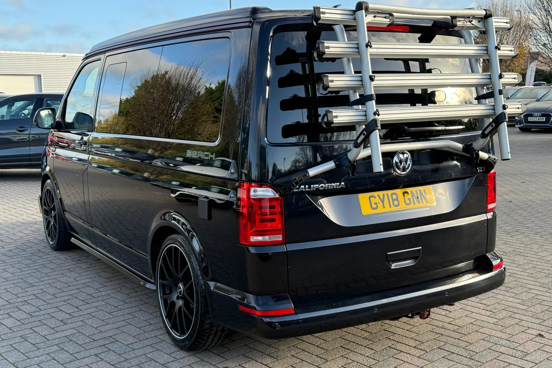 VOLKSWAGEN CALIFORNIA thumbnail image number 32