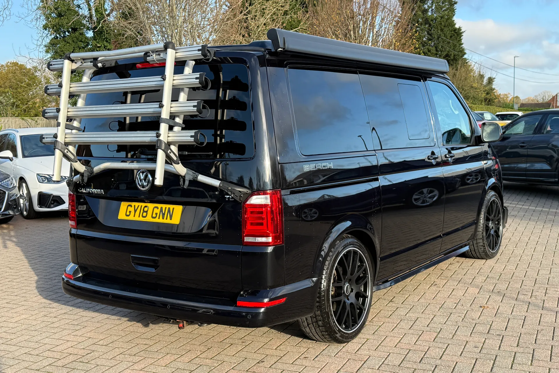 VOLKSWAGEN CALIFORNIA thumbnail image number 30