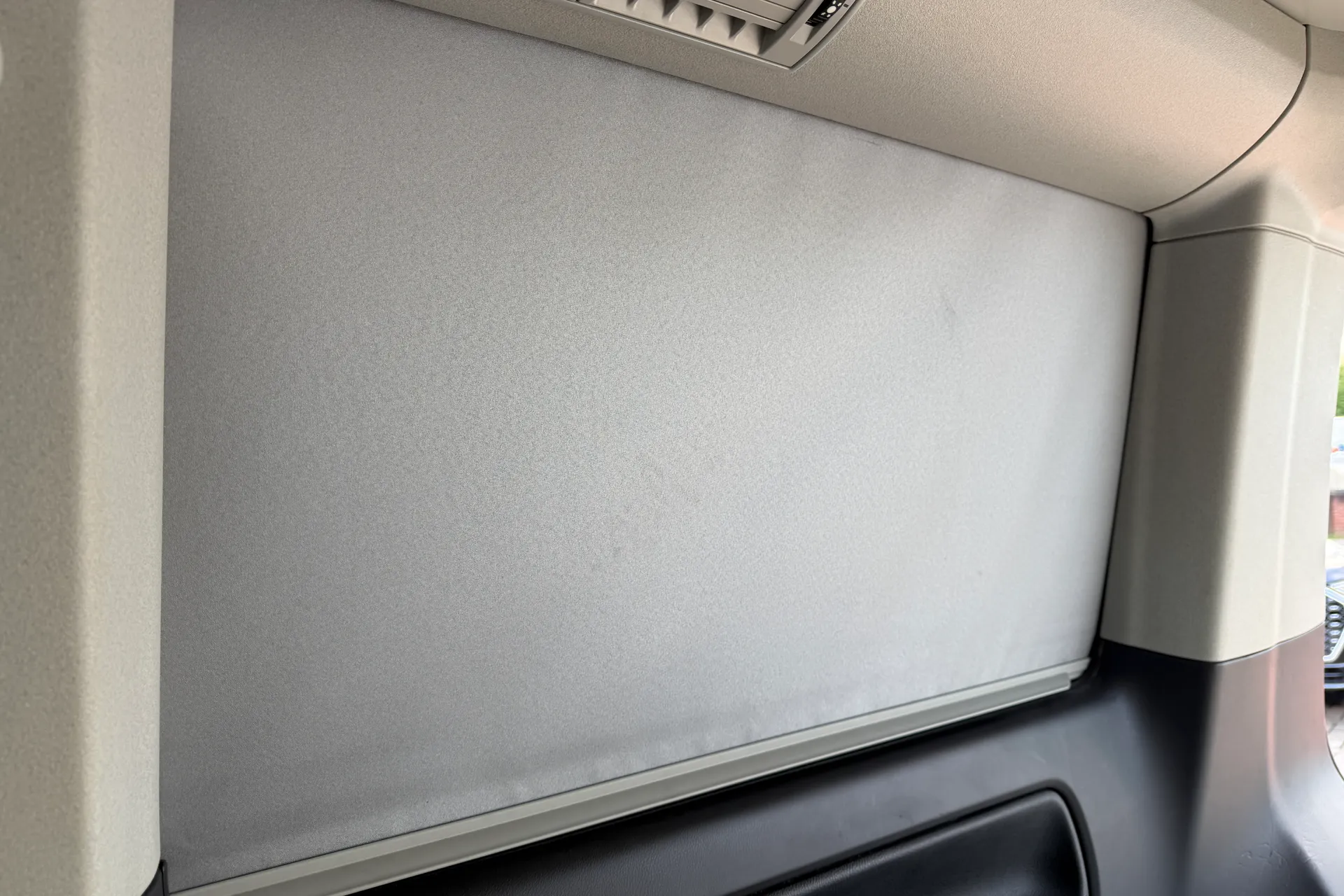 VOLKSWAGEN CALIFORNIA thumbnail image number 47