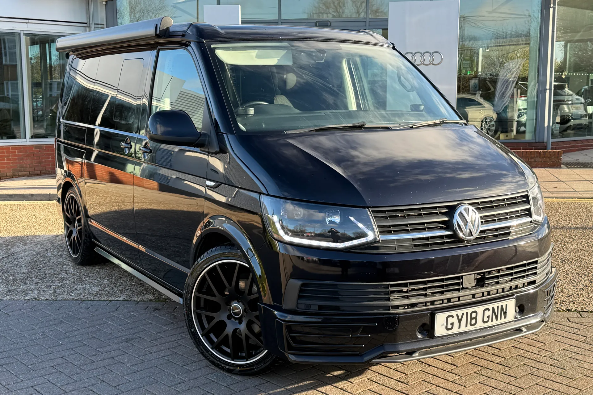 VOLKSWAGEN CALIFORNIA thumbnail image number 23