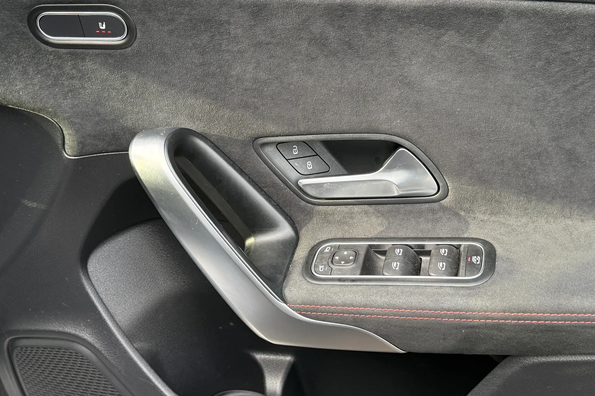 MERCEDES-BENZ A CLASS thumbnail image number 35